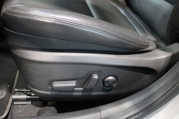 Hyundai Kona 1.6 GDI HEV Premium Leer/Camera/PDC/ Prijs is rijklaar incl bovag garantie