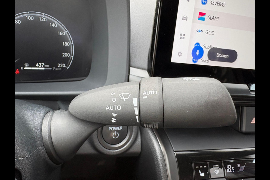 Toyota C-HR 1.8 Hybrid 140PK First Edition Bi-Tone/Winter-pack/Gr.-navigatie/Elektr.klep/Camera/Adapt.-cruise