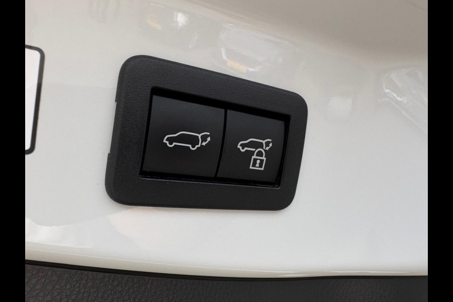 Toyota C-HR 1.8 Hybrid 140PK First Edition Bi-Tone/Winter-pack/Gr.-navigatie/Elektr.klep/Camera/Adapt.-cruise