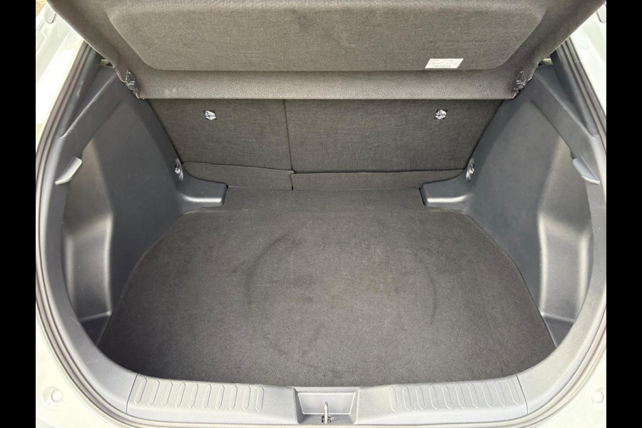 Toyota C-HR 1.8 Hybrid 140PK First Edition Bi-Tone/Winter-pack/Gr.-navigatie/Elektr.klep/Camera/Adapt.-cruise