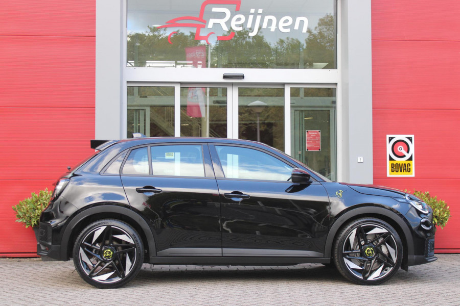Abarth 600e Abarth Turismo 240PK 54 kWh | "TORSEN" MECHANISCH SPERDIFFERENTIEEL | SABELT SPORT STOELEN | 20" LICHTMETALEN VELGEN ABARTH DESIGN | ABARTH BODYKIT | PARKEERSENSOREN ACHTER | ABARTH REMKLAUWEN | ADAPTIVE CRUISE CONTROL | DRAADLOZE APPLE CARPLAY/ANDROID AUTO | DC SNELLAAD FUNCTIE | KEYLESS START | AUTOMATISCH DIMMENDE BINNENSPIEGEL |