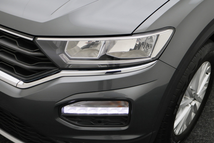 Volkswagen T-Roc 1.0 TSI Style Eerste Eigenaar, ACC, Apple Carplay, Climate, PDC, LED, Trekhaak, 16''