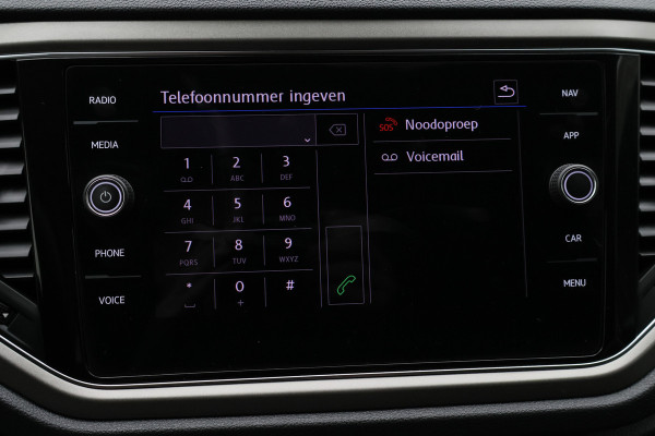 Volkswagen T-Roc 1.0 TSI Style Eerste Eigenaar, ACC, Apple Carplay, Climate, PDC, LED, Trekhaak, 16''