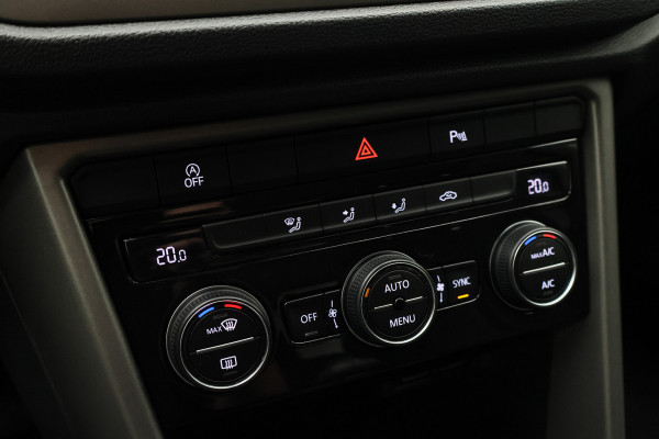 Volkswagen T-Roc 1.0 TSI Style Eerste Eigenaar, ACC, Apple Carplay, Climate, PDC, LED, Trekhaak, 16''