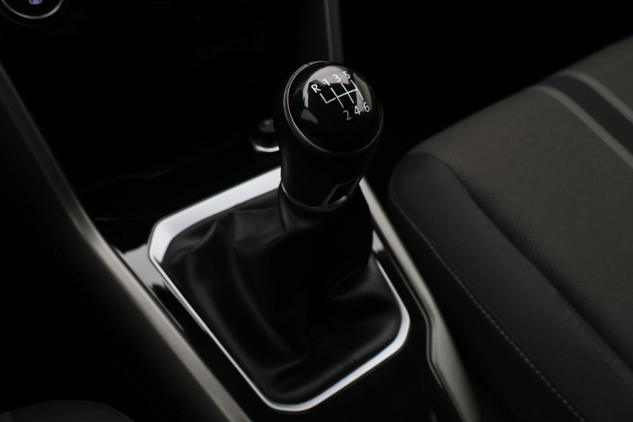 Volkswagen T-Roc 1.0 TSI Style Eerste Eigenaar, ACC, Apple Carplay, Climate, PDC, LED, Trekhaak, 16''