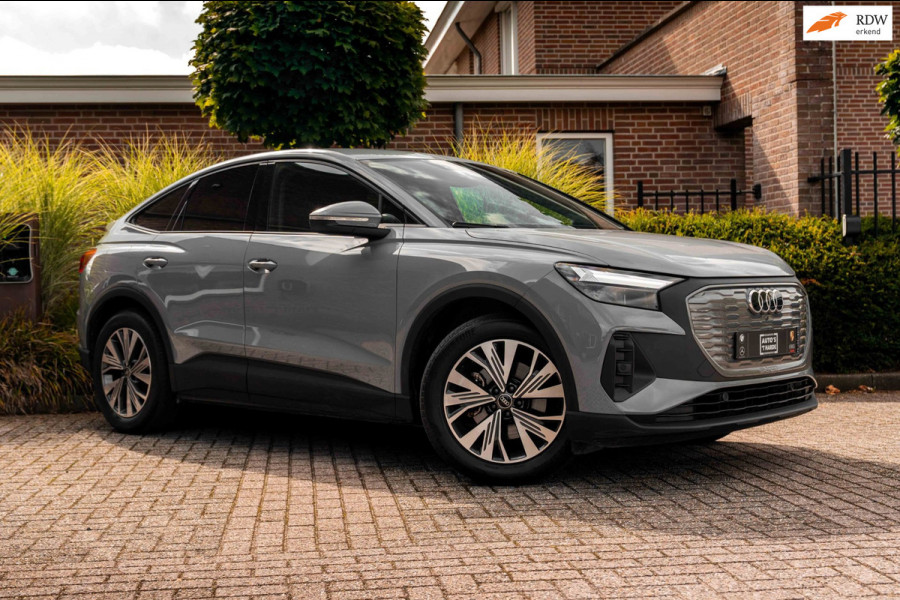 Audi Q4 Sportback e-tron 35 Advanced edition 55 kWh Sportstoelen Elek.Klep Stoelverwarming Ambiance Camera 19''