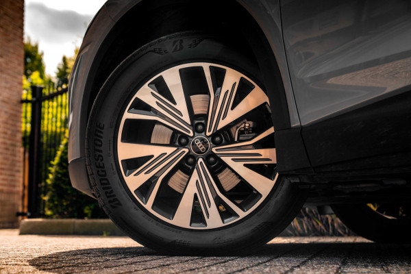 Audi Q4 Sportback e-tron 35 Advanced edition 55 kWh Sportstoelen Elek.Klep Stoelverwarming Ambiance Camera 19''
