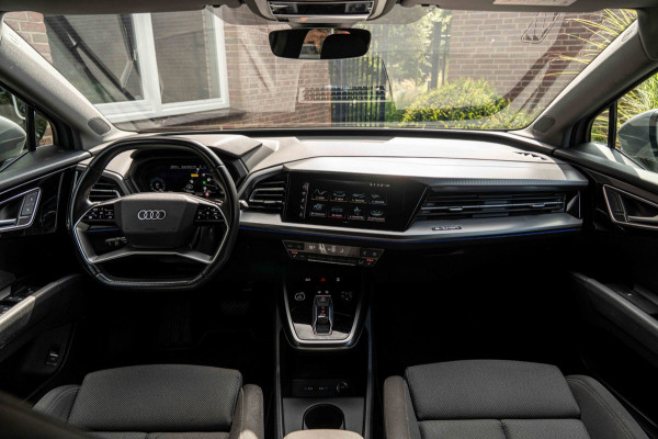 Audi Q4 Sportback e-tron 35 Advanced edition 55 kWh Sportstoelen Elek.Klep Stoelverwarming Ambiance Camera 19''