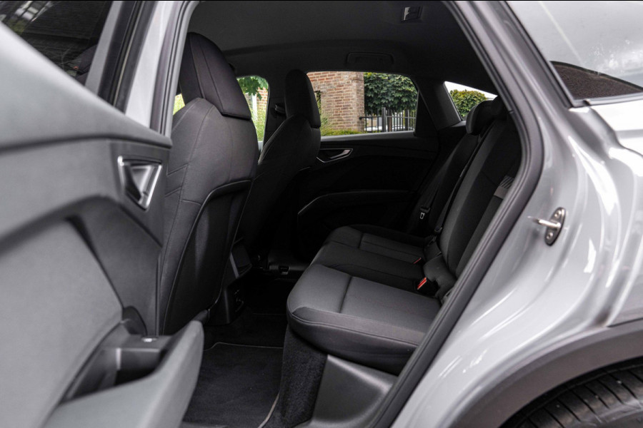 Audi Q4 Sportback e-tron 35 Advanced edition 55 kWh Sportstoelen Elek.Klep Stoelverwarming Ambiance Camera 19''