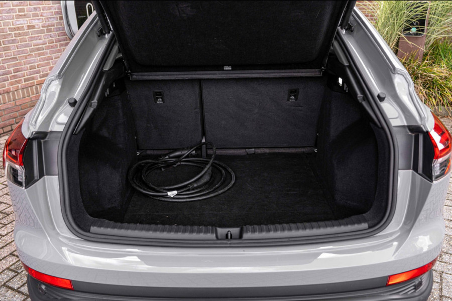 Audi Q4 Sportback e-tron 35 Advanced edition 55 kWh Sportstoelen Elek.Klep Stoelverwarming Ambiance Camera 19''