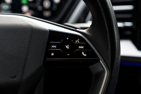 Audi Q4 Sportback e-tron 35 Advanced edition 55 kWh Sportstoelen Elek.Klep Stoelverwarming Ambiance Camera 19''