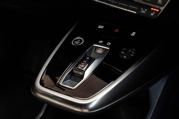 Audi Q4 Sportback e-tron 35 Advanced edition 55 kWh Sportstoelen Elek.Klep Stoelverwarming Ambiance Camera 19''