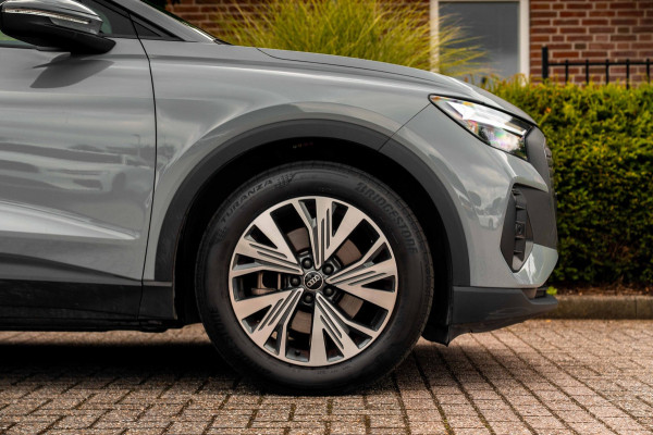 Audi Q4 Sportback e-tron 35 Advanced edition 55 kWh Sportstoelen Elek.Klep Stoelverwarming Ambiance Camera 19''