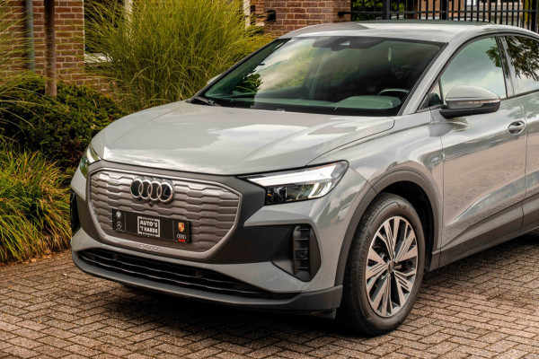 Audi Q4 Sportback e-tron 35 Advanced edition 55 kWh Sportstoelen Elek.Klep Stoelverwarming Ambiance Camera 19''