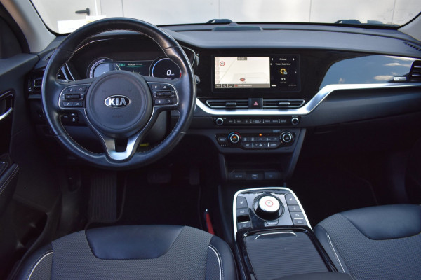 Kia e-Niro DynamicPlusLine 64 kWh SOH 100% | STOELVERWARMING | SCHUIFDAK | CAMERA | NAP | STUURVERWARMING