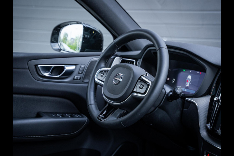 Volvo XC60 2.0 T6 Plug-in hybrid AWD Plus Bright - Pano l Trekh l H/Kardon l Memory