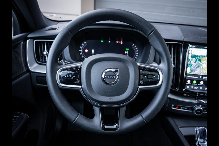 Volvo XC60 2.0 T6 Plug-in hybrid AWD Plus Bright - Pano l Trekh l H/Kardon l Memory
