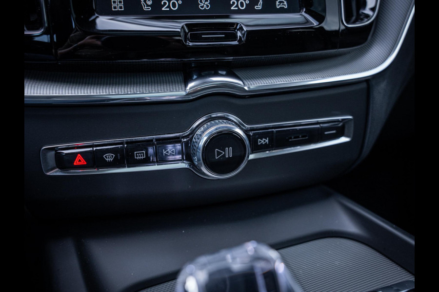 Volvo XC60 2.0 T6 Plug-in hybrid AWD Plus Bright - Pano l Trekh l H/Kardon l Memory