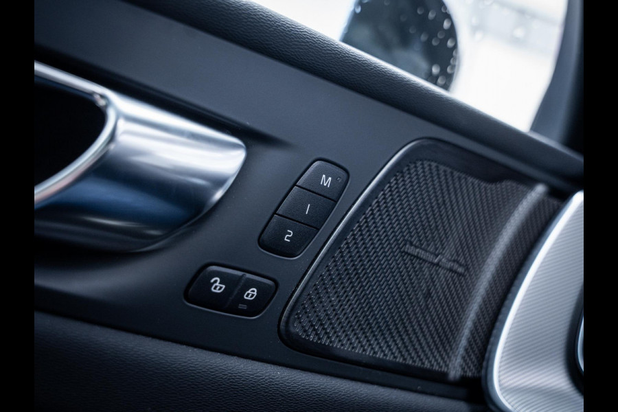 Volvo XC60 2.0 T6 Plug-in hybrid AWD Plus Bright - Pano l Trekh l H/Kardon l Memory