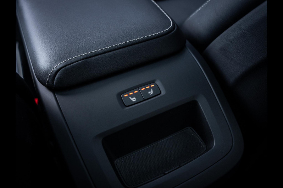 Volvo XC60 2.0 T6 Plug-in hybrid AWD Plus Bright - Pano l Trekh l H/Kardon l Memory