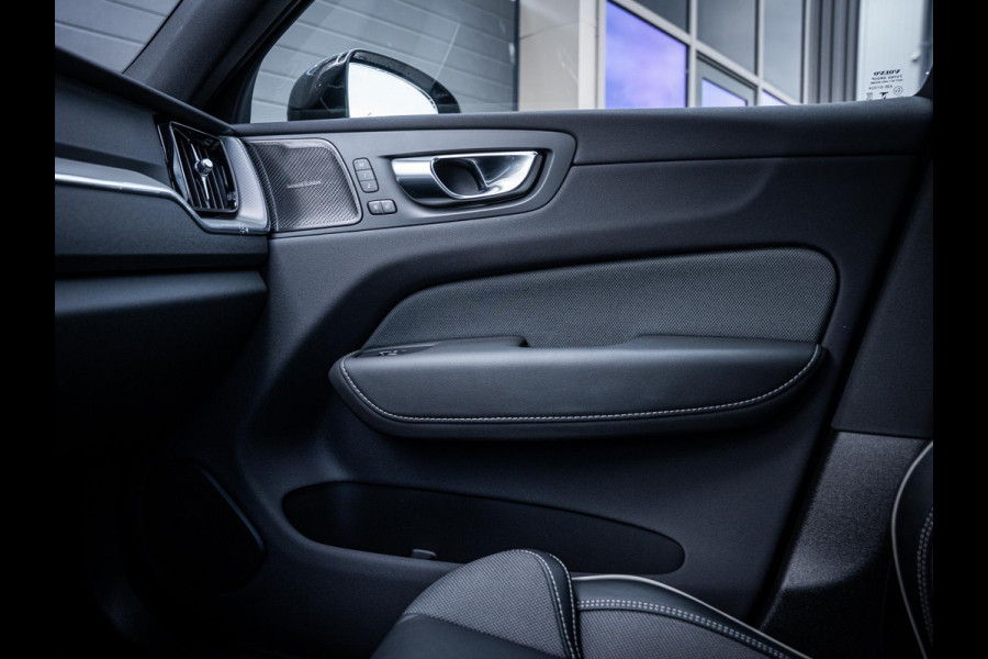 Volvo XC60 2.0 T6 Plug-in hybrid AWD Plus Bright - Pano l Trekh l H/Kardon l Memory