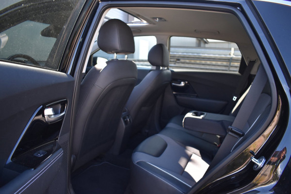 Kia e-Niro DynamicPlusLine 64 kWh SOH 100% | STOELVERWARMING | SCHUIFDAK | CAMERA | NAP | STUURVERWARMING