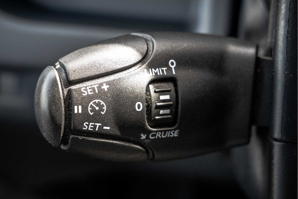 Citroën Jumpy 2.0 BlueHDi 120PK | Nieuwstaat | 3-Zits | Camera | Carplay | Cruise | PDC | Airco