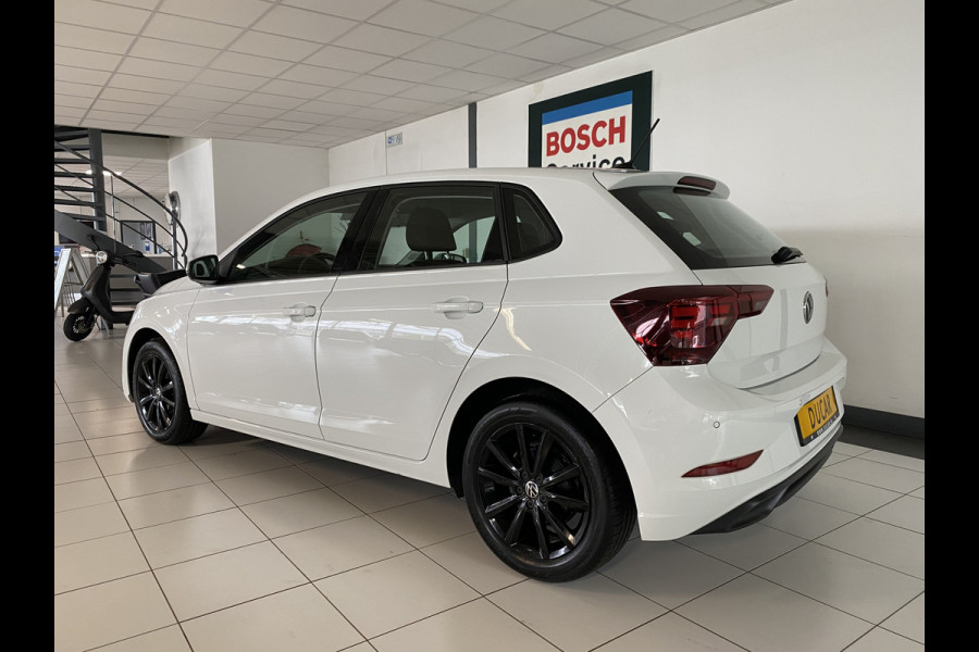 Volkswagen Polo 1.0 TSI Life automaat 5 Drs Carplay /Stoelverwarming / Navigatie / Cruise controle
