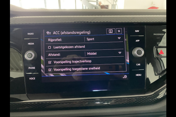 Volkswagen Polo 1.0 TSI Life automaat 5 Drs Carplay /Stoelverwarming / Navigatie / Cruise controle