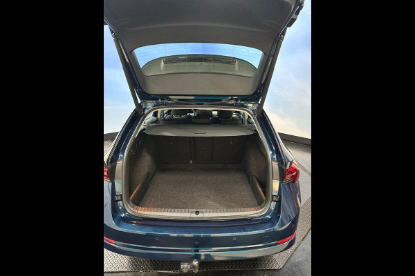 Škoda Octavia Combi 1.0 e-TSI Business Edition Plus Automaat | Navi | Clima | Trekhaak