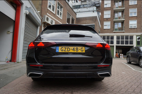 Mercedes-Benz E-Klasse Estate 300 e AMG Line Premium Plus Airmatic | Hyperscreen | Trekhaak | Pano | Adaptive + Lane | Memory Stoelmassage + Koeling + Verwarming | NL auto |