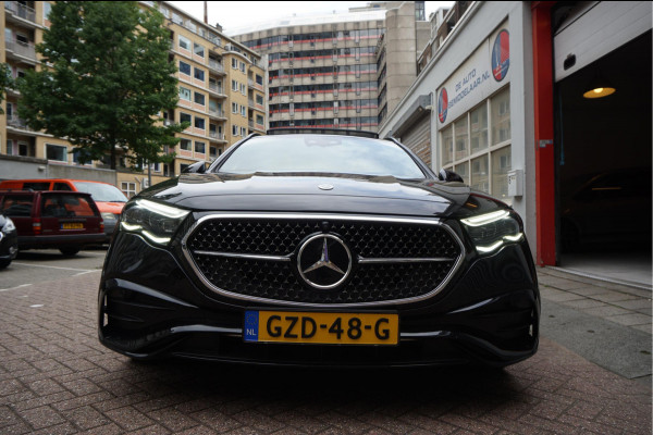 Mercedes-Benz E-Klasse Estate 300 e AMG Line Premium Plus Airmatic | Hyperscreen | Trekhaak | Pano | Adaptive + Lane | Memory Stoelmassage + Koeling + Verwarming | NL auto |