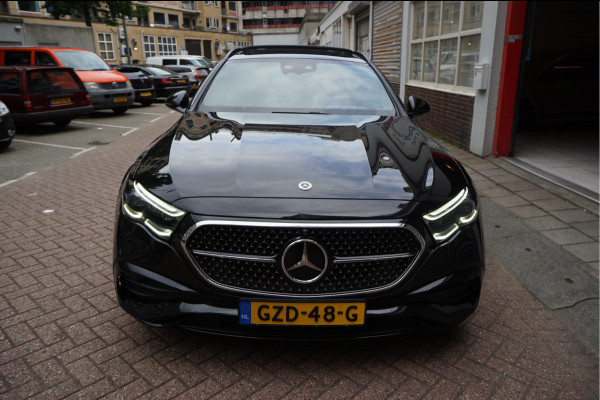 Mercedes-Benz E-Klasse Estate 300 e AMG Line Premium Plus Airmatic | Hyperscreen | Trekhaak | Pano | Adaptive + Lane | Memory Stoelmassage + Koeling + Verwarming | NL auto |