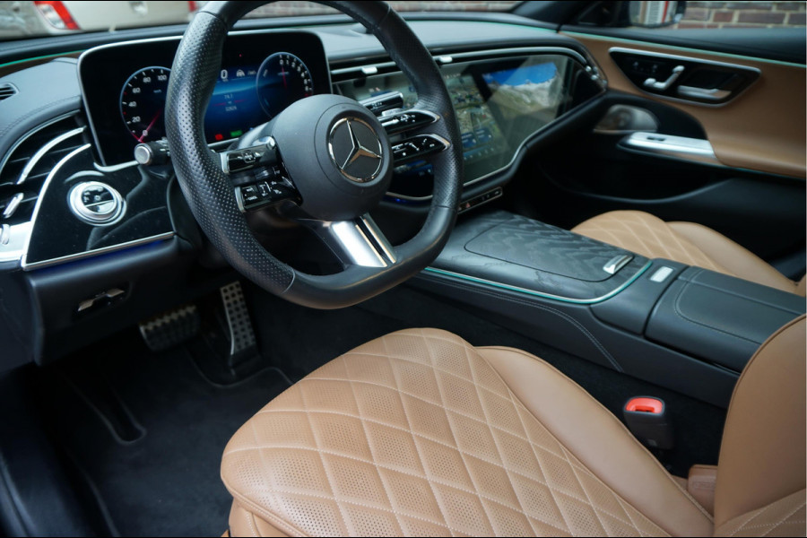 Mercedes-Benz E-Klasse Estate 300 e AMG Line Premium Plus Airmatic | Hyperscreen | Trekhaak | Pano | Adaptive + Lane | Memory Stoelmassage + Koeling + Verwarming | NL auto |