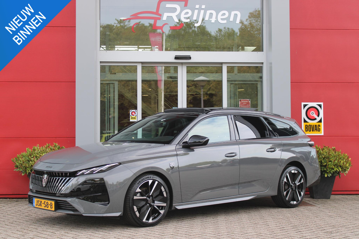 Peugeot 308 SW Peugeot 308 SW 1.2 Hybrid 145PK GT AUTOMAAT | PANORAMA SCHUIF/KANTEL DAK | AFNEEMBARE TREKHAAK | NAVIGATIE | SENSATION PACK: FOCAL HIFI SYSTEM (PREMIUM HIFI SYSTEEM MET 10 SPEAKERS)/DRAADLOZE TELEFOONLADER | 360° VISION & DRIVE ASSIST PLUS PACK: ACHTERUITRIJCAMERA 360° VISIOPARK 3 (4 CAMERA'S)/PARKEERHULP VOOR EN ACHTER/ANTI DIEFSTAL ALARM/PEUGEOT i-COCKPIT MET CONFIGUREERBAAR 3D-INSTRUMENTENPANEEL/CLEAN CABIN | | 18" LICHTMETALEN VELGEN "PORTLAND" | DRAADLOZE APPLE CARPLAY/ANDROID AUTO | KEYLESS ENTRY/START | SFEER VERLICHTING | ZWARTE HEMELBEKLEDING | FULL LED MAT