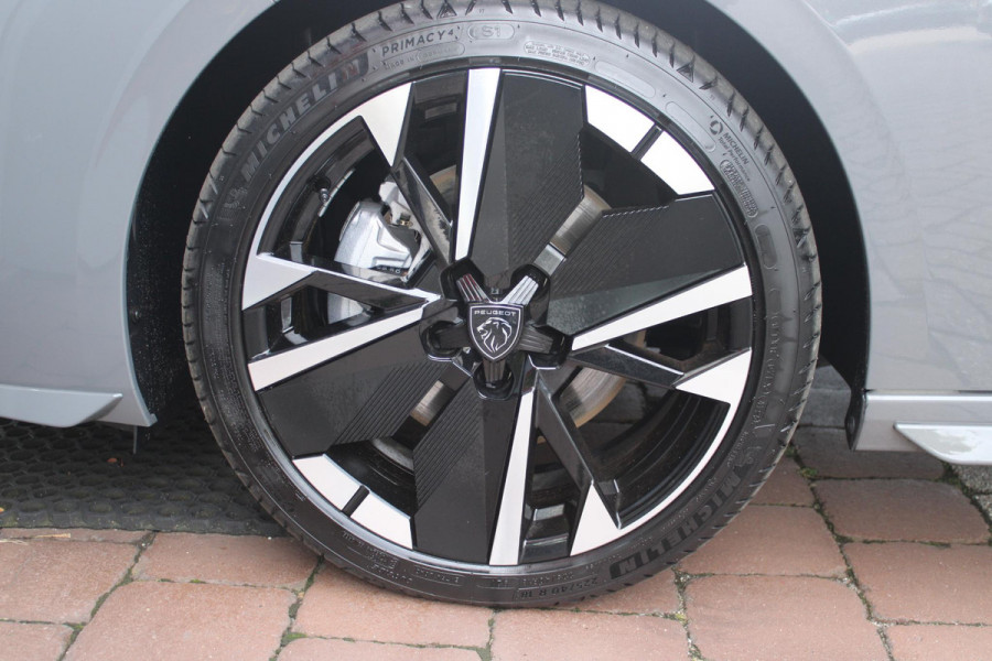 Peugeot 308 SW Peugeot 308 SW 1.2 Hybrid 145PK GT AUTOMAAT | PANORAMA SCHUIF/KANTEL DAK | AFNEEMBARE TREKHAAK | NAVIGATIE | SENSATION PACK: FOCAL HIFI SYSTEM (PREMIUM HIFI SYSTEEM MET 10 SPEAKERS)/DRAADLOZE TELEFOONLADER | 360° VISION & DRIVE ASSIST PLUS PACK: ACHTERUITRIJCAMERA 360° VISIOPARK 3 (4 CAMERA'S)/PARKEERHULP VOOR EN ACHTER/ANTI DIEFSTAL ALARM/PEUGEOT i-COCKPIT MET CONFIGUREERBAAR 3D-INSTRUMENTENPANEEL/CLEAN CABIN | | 18" LICHTMETALEN VELGEN "PORTLAND" | DRAADLOZE APPLE CARPLAY/ANDROID AUTO | KEYLESS ENTRY/START | SFEER VERLICHTING | ZWARTE HEMELBEKLEDING | FULL LED MAT