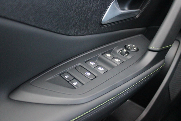 Peugeot 308 SW Peugeot 308 SW 1.2 Hybrid 145PK GT AUTOMAAT | PANORAMA SCHUIF/KANTEL DAK | AFNEEMBARE TREKHAAK | NAVIGATIE | SENSATION PACK: FOCAL HIFI SYSTEM (PREMIUM HIFI SYSTEEM MET 10 SPEAKERS)/DRAADLOZE TELEFOONLADER | 360° VISION & DRIVE ASSIST PLUS PACK: ACHTERUITRIJCAMERA 360° VISIOPARK 3 (4 CAMERA'S)/PARKEERHULP VOOR EN ACHTER/ANTI DIEFSTAL ALARM/PEUGEOT i-COCKPIT MET CONFIGUREERBAAR 3D-INSTRUMENTENPANEEL/CLEAN CABIN | | 18" LICHTMETALEN VELGEN "PORTLAND" | DRAADLOZE APPLE CARPLAY/ANDROID AUTO | KEYLESS ENTRY/START | SFEER VERLICHTING | ZWARTE HEMELBEKLEDING | FULL LED MAT