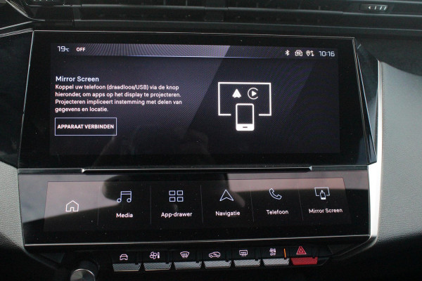 Peugeot 308 SW Peugeot 308 SW 1.2 Hybrid 145PK GT AUTOMAAT | PANORAMA SCHUIF/KANTEL DAK | AFNEEMBARE TREKHAAK | NAVIGATIE | SENSATION PACK: FOCAL HIFI SYSTEM (PREMIUM HIFI SYSTEEM MET 10 SPEAKERS)/DRAADLOZE TELEFOONLADER | 360° VISION & DRIVE ASSIST PLUS PACK: ACHTERUITRIJCAMERA 360° VISIOPARK 3 (4 CAMERA'S)/PARKEERHULP VOOR EN ACHTER/ANTI DIEFSTAL ALARM/PEUGEOT i-COCKPIT MET CONFIGUREERBAAR 3D-INSTRUMENTENPANEEL/CLEAN CABIN | | 18" LICHTMETALEN VELGEN "PORTLAND" | DRAADLOZE APPLE CARPLAY/ANDROID AUTO | KEYLESS ENTRY/START | SFEER VERLICHTING | ZWARTE HEMELBEKLEDING | FULL LED MAT