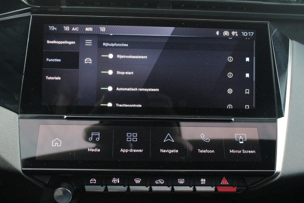 Peugeot 308 SW Peugeot 308 SW 1.2 Hybrid 145PK GT AUTOMAAT | PANORAMA SCHUIF/KANTEL DAK | AFNEEMBARE TREKHAAK | NAVIGATIE | SENSATION PACK: FOCAL HIFI SYSTEM (PREMIUM HIFI SYSTEEM MET 10 SPEAKERS)/DRAADLOZE TELEFOONLADER | 360° VISION & DRIVE ASSIST PLUS PACK: ACHTERUITRIJCAMERA 360° VISIOPARK 3 (4 CAMERA'S)/PARKEERHULP VOOR EN ACHTER/ANTI DIEFSTAL ALARM/PEUGEOT i-COCKPIT MET CONFIGUREERBAAR 3D-INSTRUMENTENPANEEL/CLEAN CABIN | | 18" LICHTMETALEN VELGEN "PORTLAND" | DRAADLOZE APPLE CARPLAY/ANDROID AUTO | KEYLESS ENTRY/START | SFEER VERLICHTING | ZWARTE HEMELBEKLEDING | FULL LED MAT