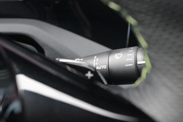 Peugeot 308 SW Peugeot 308 SW 1.2 Hybrid 145PK GT AUTOMAAT | PANORAMA SCHUIF/KANTEL DAK | AFNEEMBARE TREKHAAK | NAVIGATIE | SENSATION PACK: FOCAL HIFI SYSTEM (PREMIUM HIFI SYSTEEM MET 10 SPEAKERS)/DRAADLOZE TELEFOONLADER | 360° VISION & DRIVE ASSIST PLUS PACK: ACHTERUITRIJCAMERA 360° VISIOPARK 3 (4 CAMERA'S)/PARKEERHULP VOOR EN ACHTER/ANTI DIEFSTAL ALARM/PEUGEOT i-COCKPIT MET CONFIGUREERBAAR 3D-INSTRUMENTENPANEEL/CLEAN CABIN | | 18" LICHTMETALEN VELGEN "PORTLAND" | DRAADLOZE APPLE CARPLAY/ANDROID AUTO | KEYLESS ENTRY/START | SFEER VERLICHTING | ZWARTE HEMELBEKLEDING | FULL LED MAT