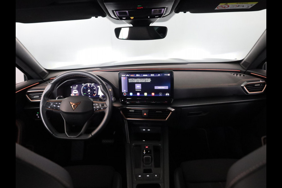 CUPRA Formentor 1.4 e-Hybrid Business 204 pk Automaat | Navigatie | Parkeersensoren (Park assist) | Achteruitrijcamera | Autom. airco (3 zones) | Elektr. bestuurdersstoel met geheugen |