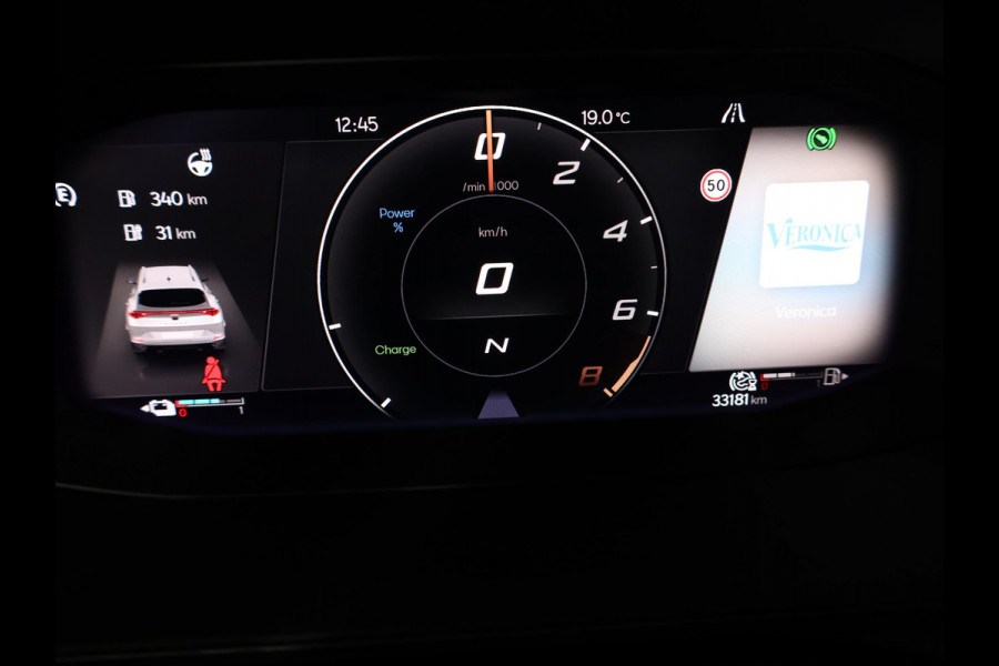 CUPRA Formentor 1.4 e-Hybrid Business 204 pk Automaat | Navigatie | Parkeersensoren (Park assist) | Achteruitrijcamera | Autom. airco (3 zones) | Elektr. bestuurdersstoel met geheugen |