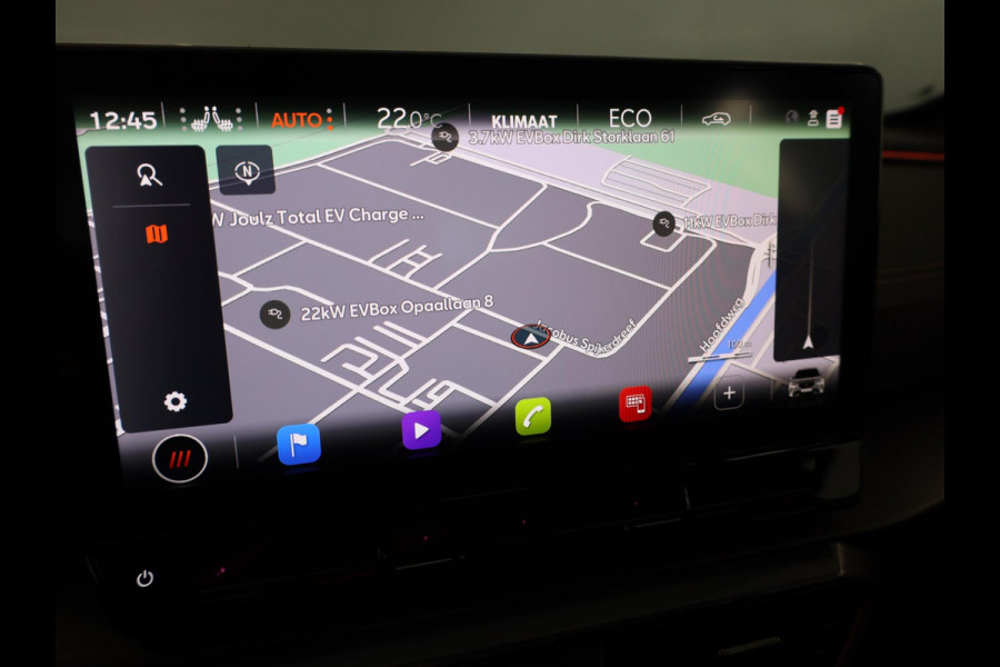 CUPRA Formentor 1.4 e-Hybrid Business 204 pk Automaat | Navigatie | Parkeersensoren (Park assist) | Achteruitrijcamera | Autom. airco (3 zones) | Elektr. bestuurdersstoel met geheugen |