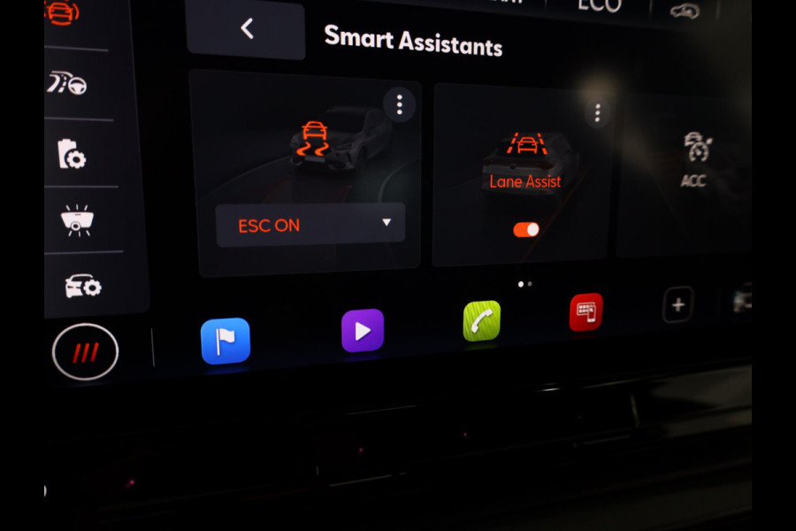 CUPRA Formentor 1.4 e-Hybrid Business 204 pk Automaat | Navigatie | Parkeersensoren (Park assist) | Achteruitrijcamera | Autom. airco (3 zones) | Elektr. bestuurdersstoel met geheugen |