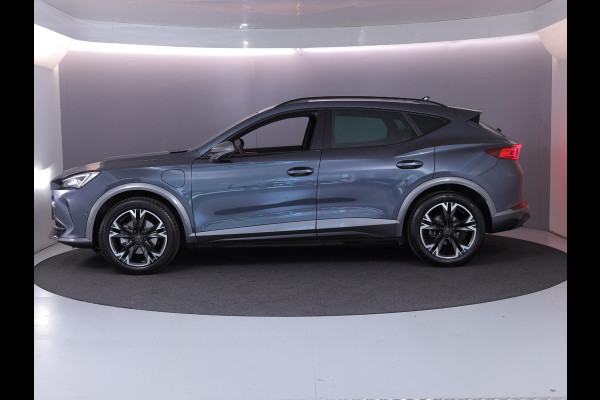CUPRA Formentor 1.4 e-Hybrid Business 204 pk Automaat | Navigatie | Parkeersensoren (Park assist) | Achteruitrijcamera | Autom. airco (3 zones) | Elektr. bestuurdersstoel met geheugen |