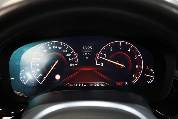 BMW 5 Serie Touring 540i xDrive M-Sport LED/VIRTUAL/SFEER/PANO/LEER+S.VERWARMING+MEMORY/19" LMV/360/ACC/ECC/12 MND GARANTIE!