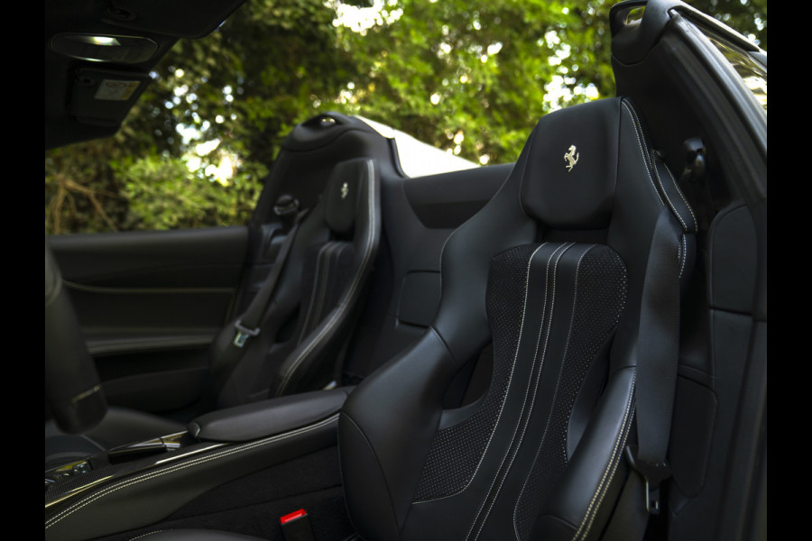 Ferrari 812 GTS 6.5 V12 HELE | Alluminium Lucido | Racing Seats | Lift | Pass. display