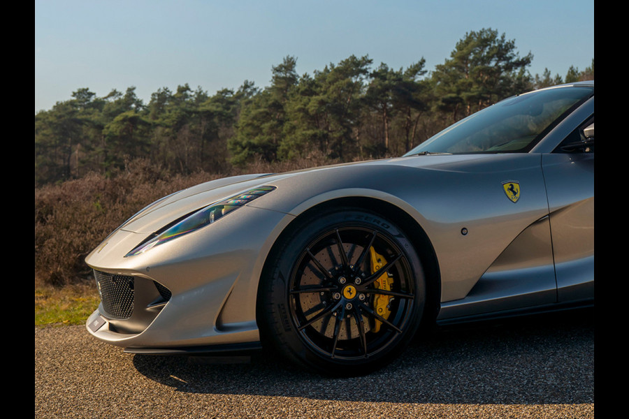 Ferrari 812 GTS 6.5 V12 HELE | Alluminium Lucido | Racing Seats | Lift | Pass. display