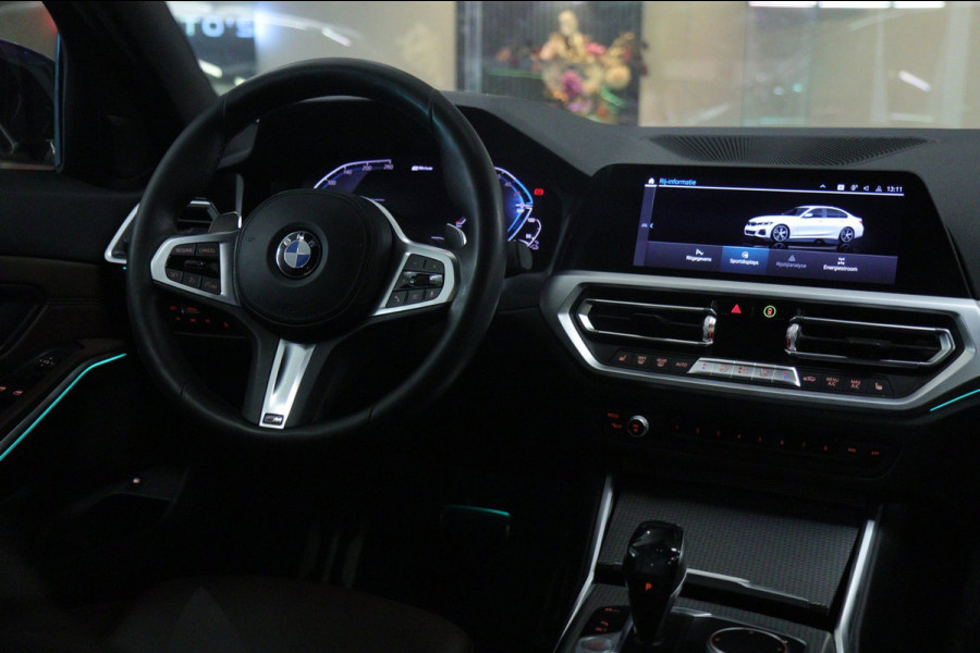BMW 3-serie 330e High Executive M Sport /PANO/SFEER/CARPLAY/CAM/BOMVOL