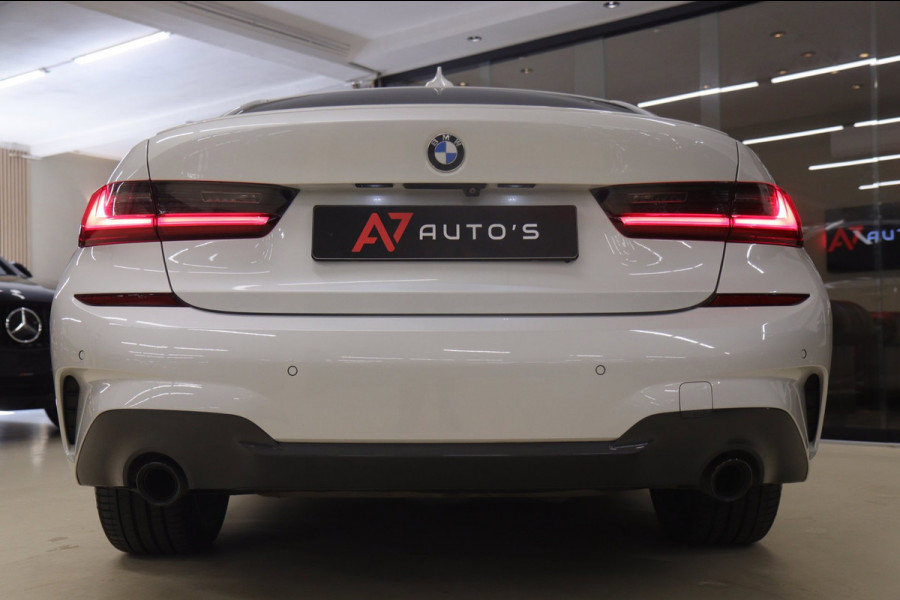 BMW 3-serie 330e High Executive M Sport /PANO/SFEER/CARPLAY/CAM/BOMVOL